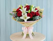 Букет цветов из:  Лилии и Розы #REPLACE_PRED# Бутиково