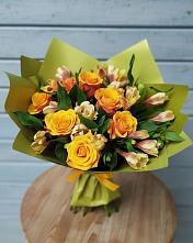 Букет цветов из:  Альстромерии и Розы в Бутиково