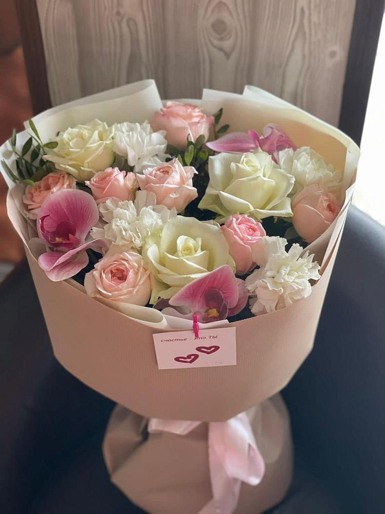 Букет цветов из: Орхидеи, Розы и Гвоздики в Бутиково