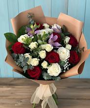 Букет цветов из:  Розы и Альстромерии в Бутиково