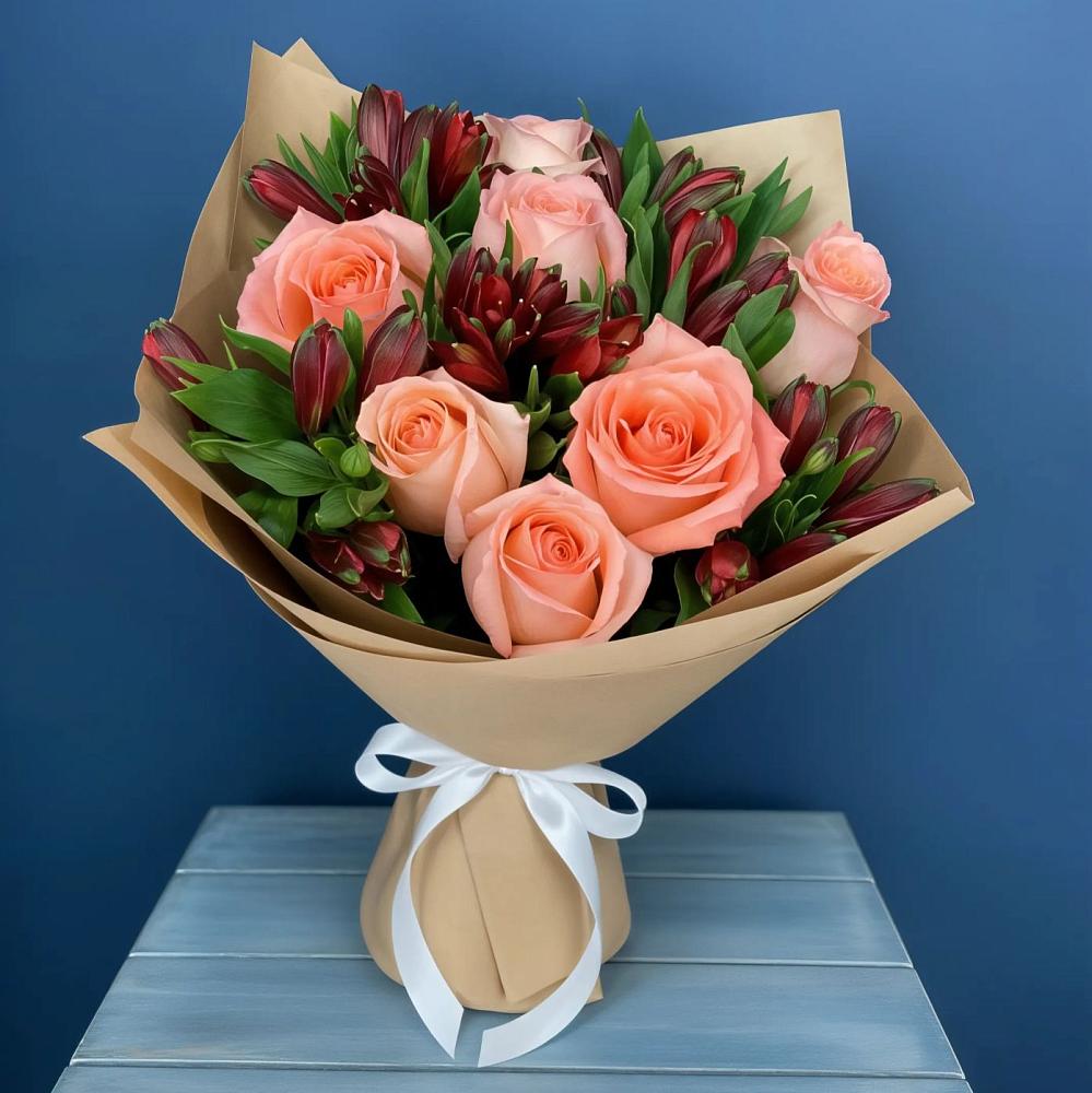 Букет цветов из: Розы и Альстромерии в Бутиково