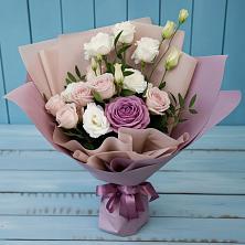 Букет цветов из:  Розы и Лизиантусы в Бутиково