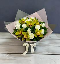 Букет цветов из:  Орхидеи и Розы в Бутиково