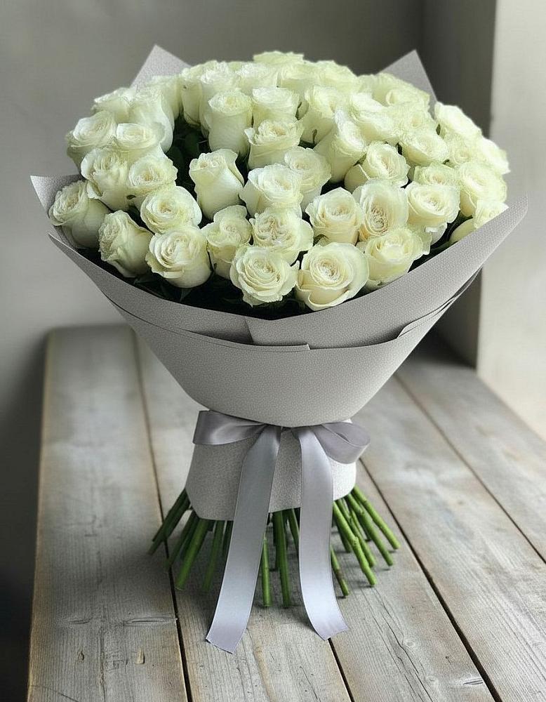 Букет 35 Белых роз в Бутиково