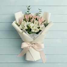 Букет цветов из:  Альстромерии #REPLACE_PRED# Бутиково