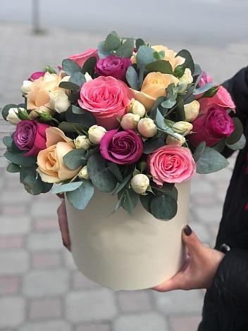Цветочная композиция из Розы в шляпной коробке в Бутиково