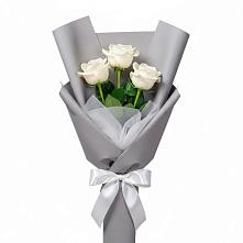 Букет 3 белые розы в Бутиково