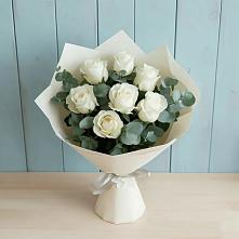 Букет Белые розы в Эвкалипте в Бутиково