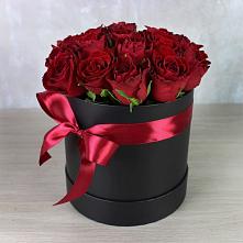 Цветочная композиция из Розы в шляпной коробке в Бутиково