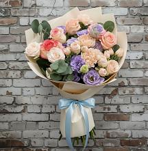 Букет цветов из:  Розы, Лизиантусы и Гвоздики #REPLACE_PRED# Бутиково